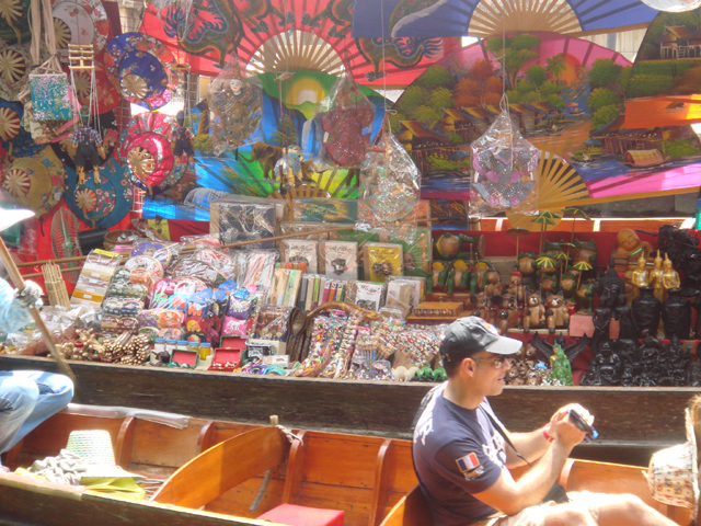 A Trip Down the Damnoen Saduak Floating Market